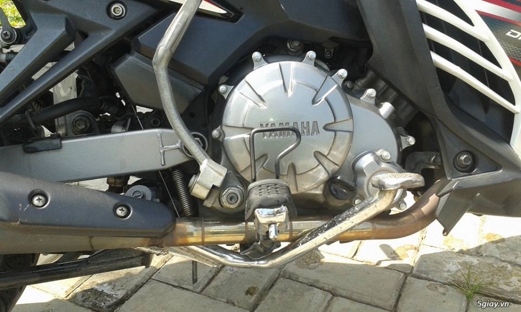 exciter 135 cam xang noi - 2