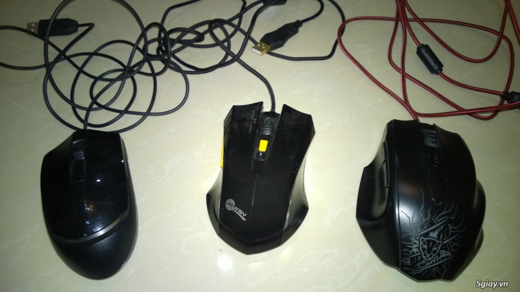 Cuối năm dọn bán: Mouse: eblue silent - scroll bị loạn: 50k; jeway: 60k; motospeed f400: 100k