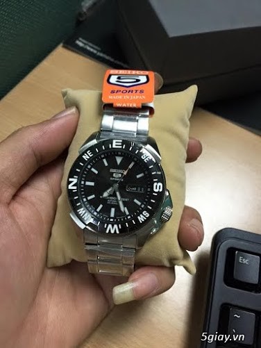 Seiko Mechanical Self-Winding (with manual winding) 5Sports SARZ005 Men's Watch - 2