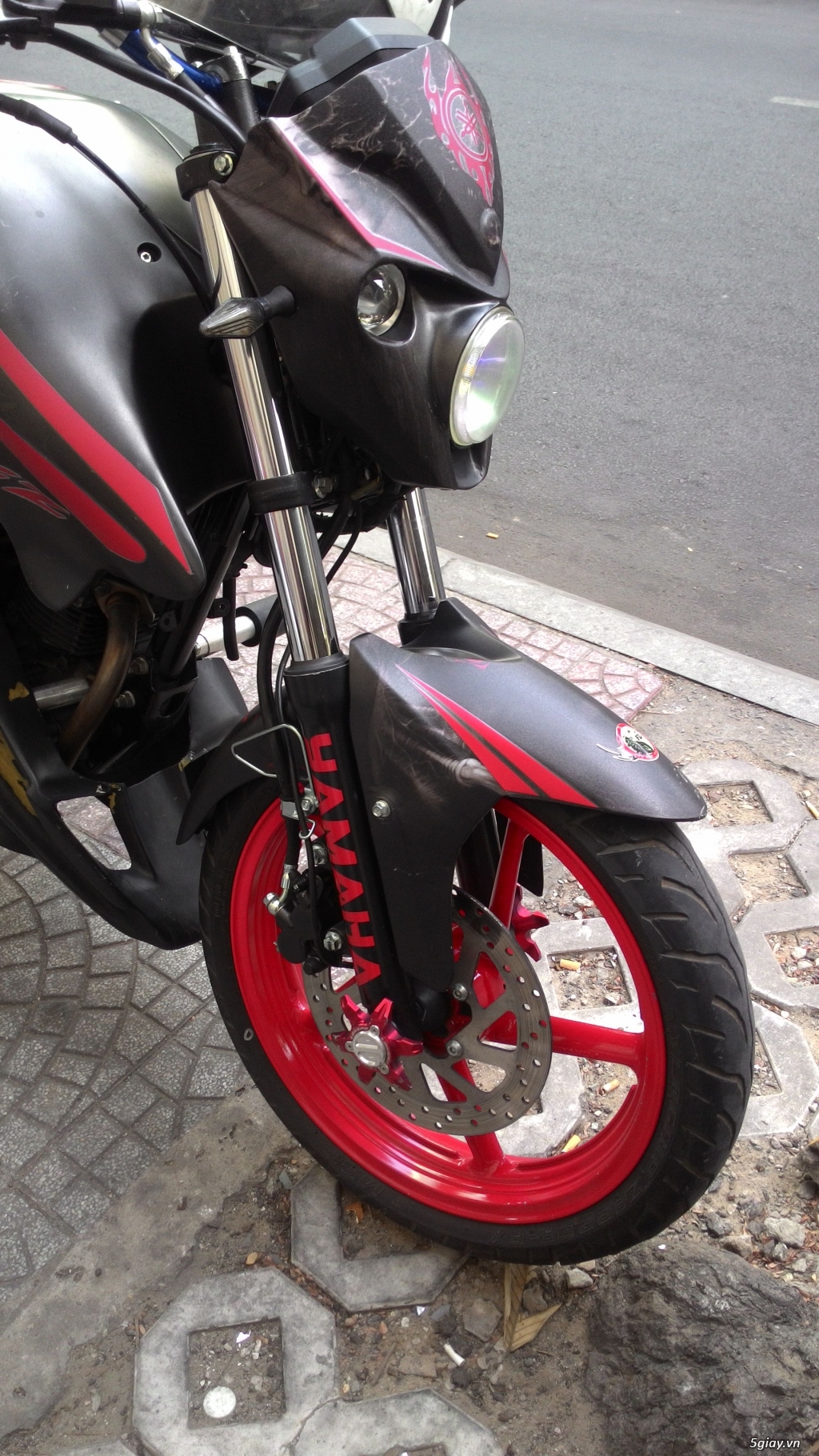 Moto FZ16 - độ full dàn áo độc - 3