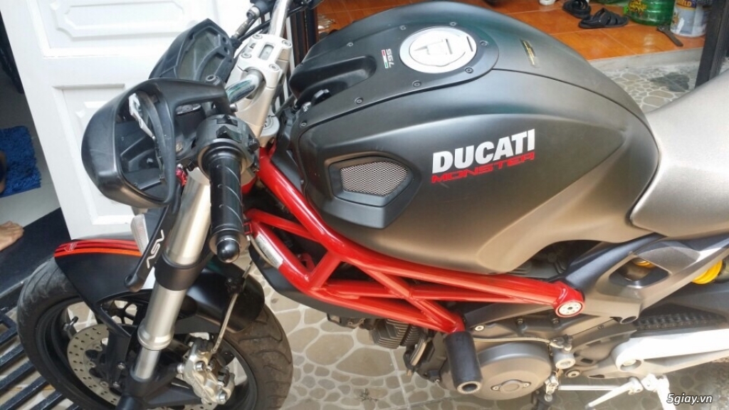 xe Ducati monter 795