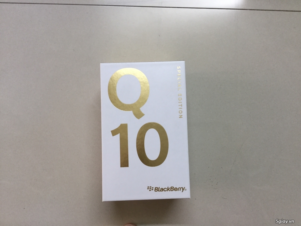 Bán Blackberry Q10 gold special edition! - 3