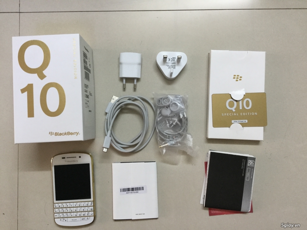 Bán Blackberry Q10 gold special edition! - 5