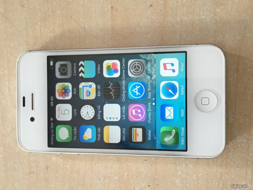 iphone 4s zin xách tay Mỹ màu trắng 32gb giá sinh viên