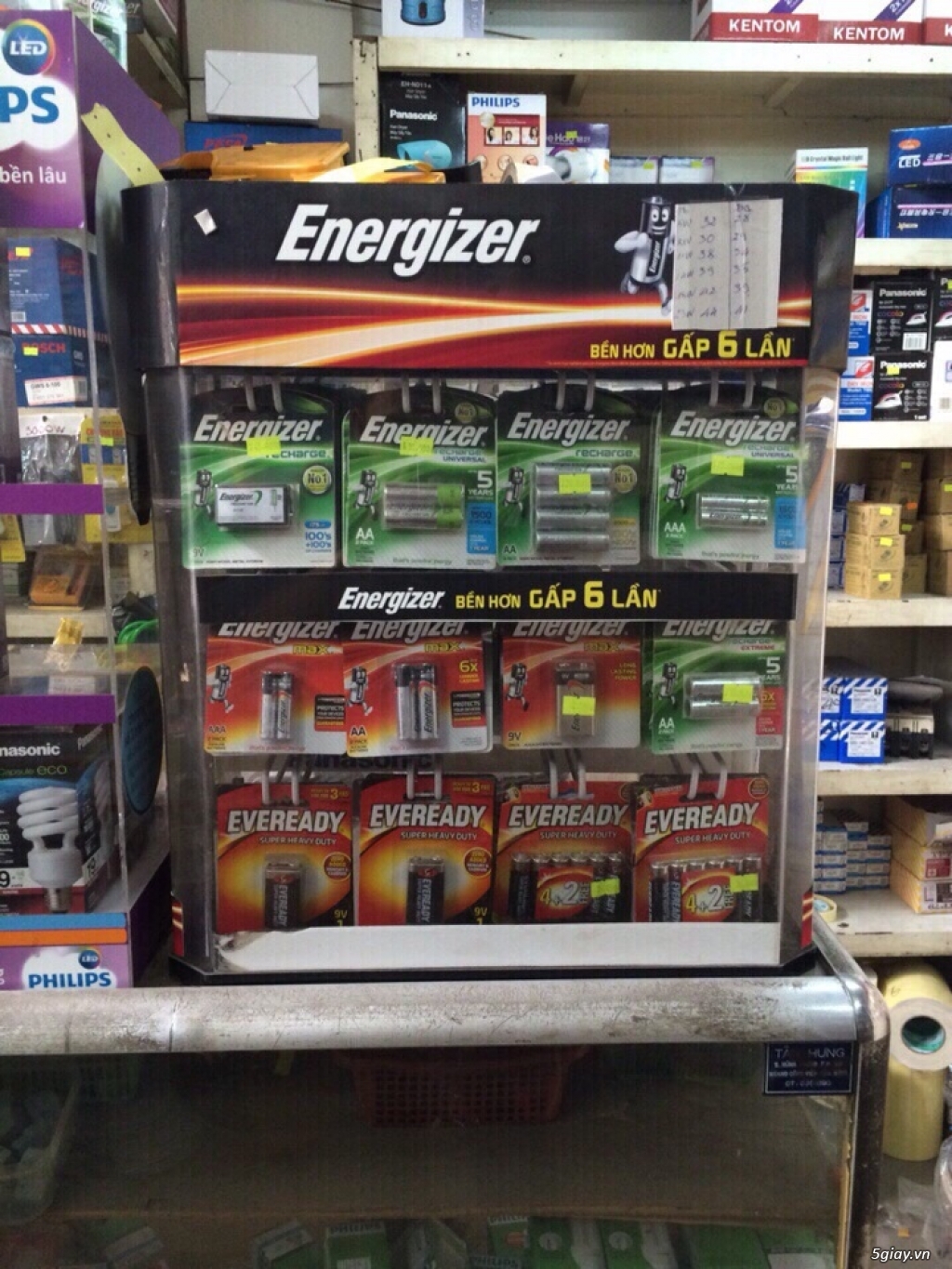 Pin energizer hàng chính hãng.