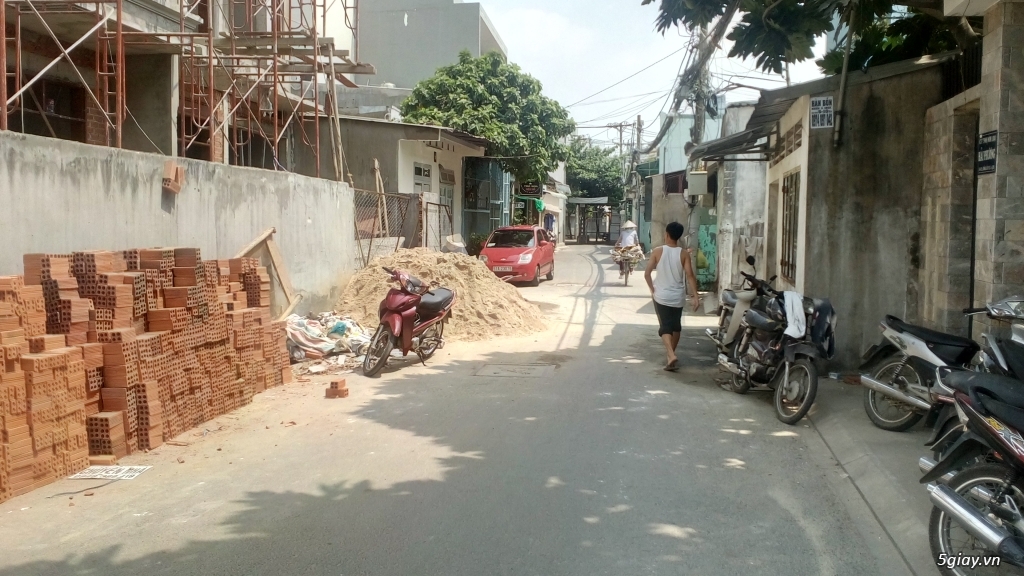 Bán nhà mới xây 5x12m đường Cống Lở , p15 ,q. Tân Bình