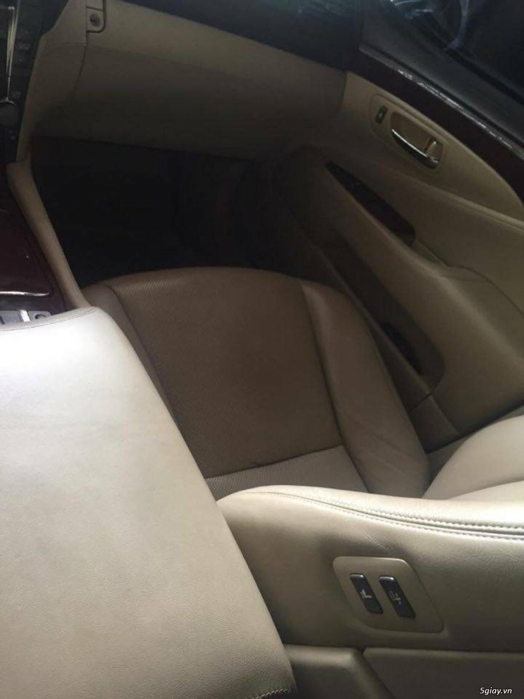 Cần tiền bán gấp ô tô Lexus LS460L 2008 chính chủ gia 1ti 800 - 3