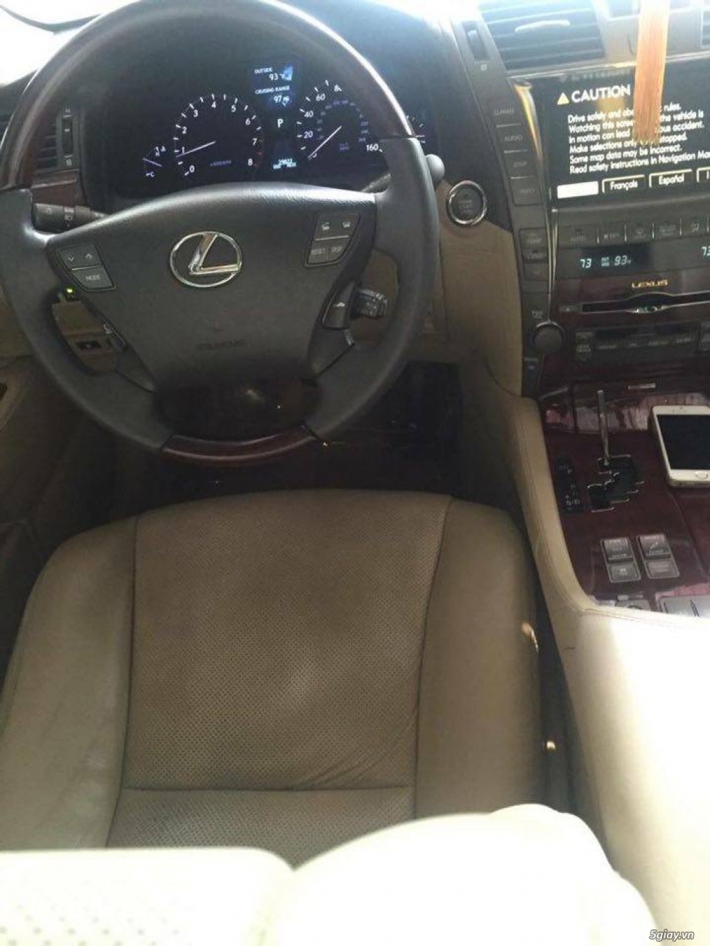 Cần tiền bán gấp ô tô Lexus LS460L 2008 chính chủ gia 1ti 800 - 2