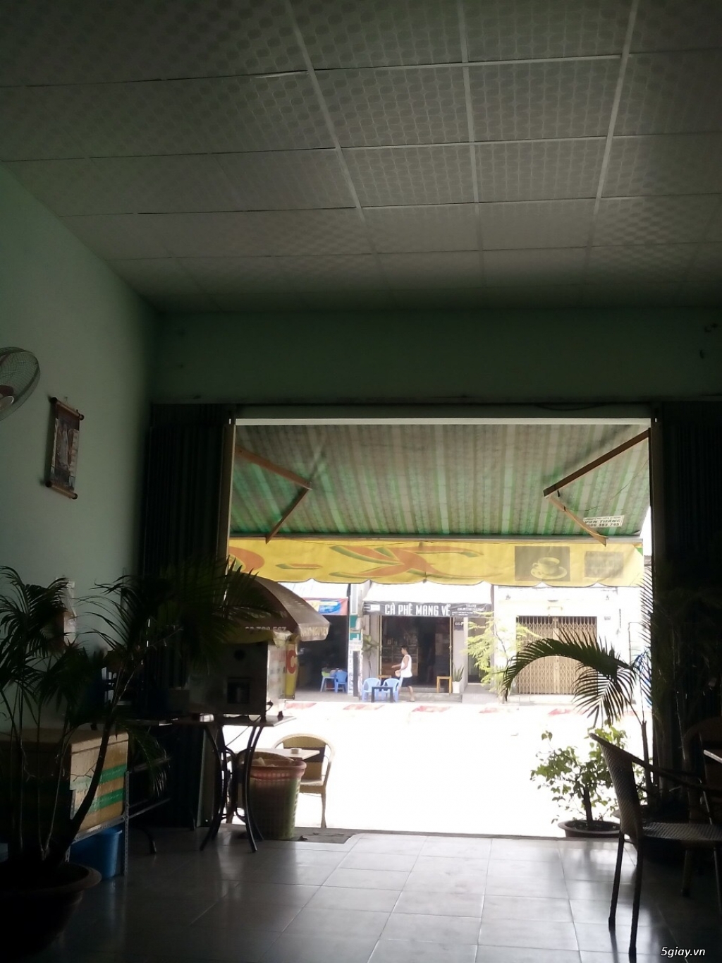 TPHCM - Cần sang gấp quán cà phê mặt tiền đường Huỳnh Tấn Phát
