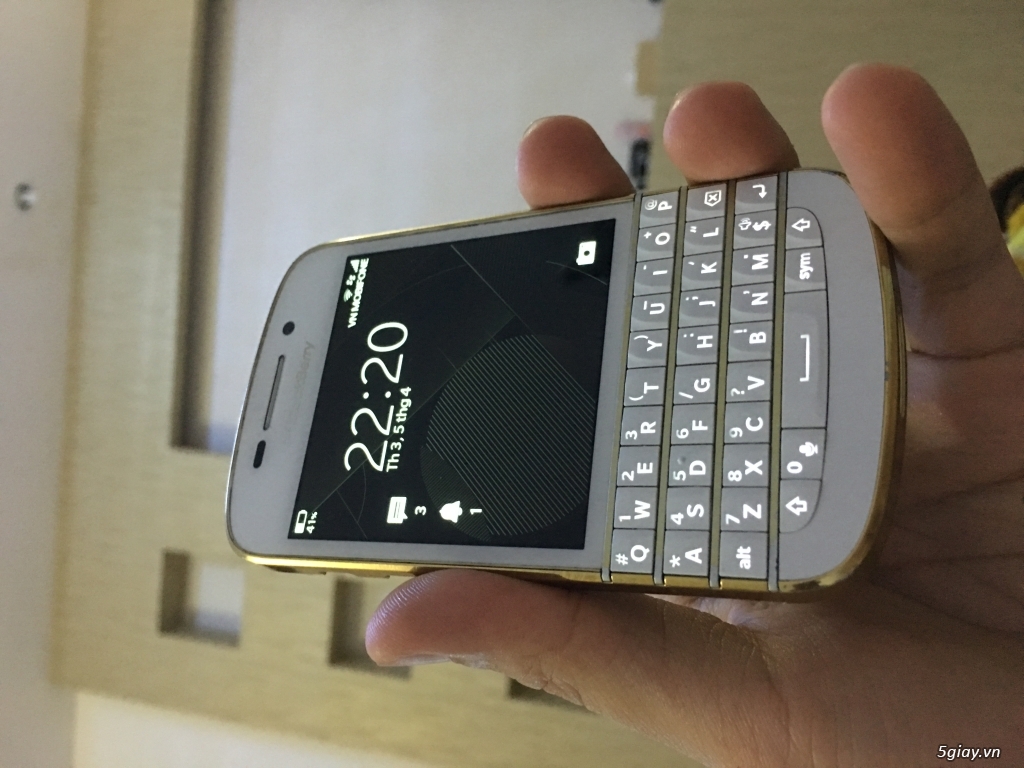 Blackberry q10 gold hàng dâu đen new 98 phần trăm - 2