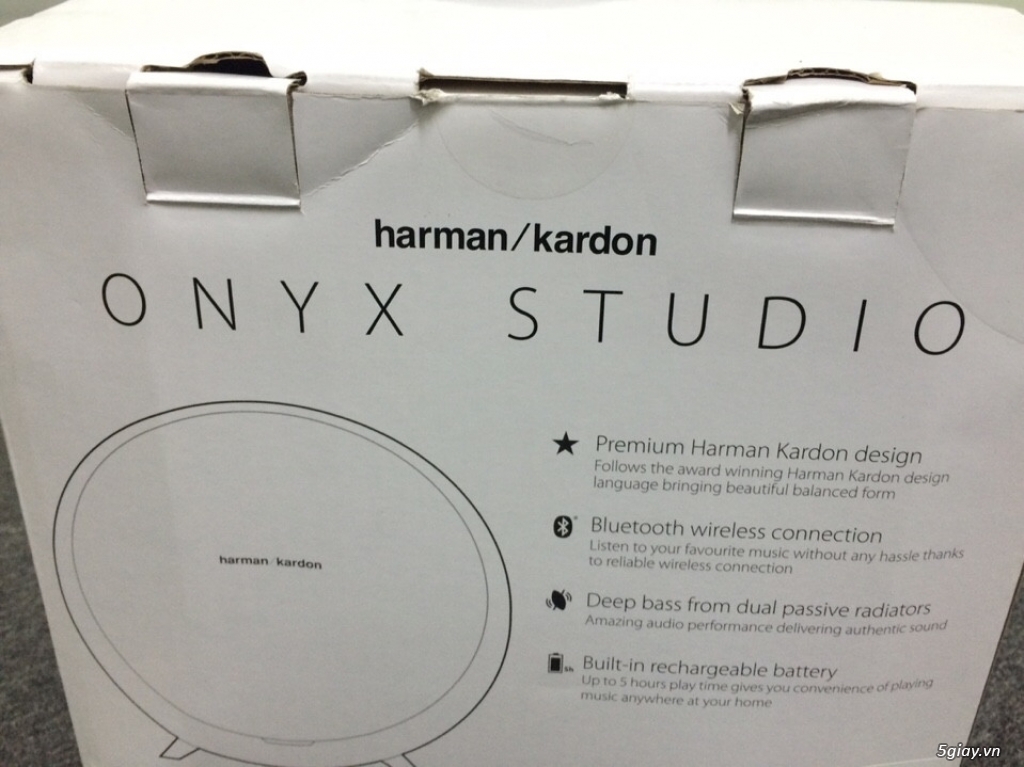 Harman kardon onyx studio From Japan
