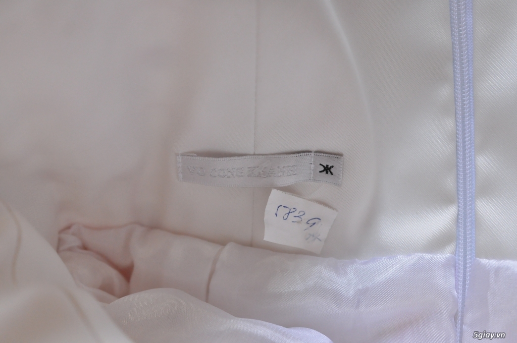 Thanh lý áo cưới và áo dạ hội của NTK Võ Công Khanh - 3