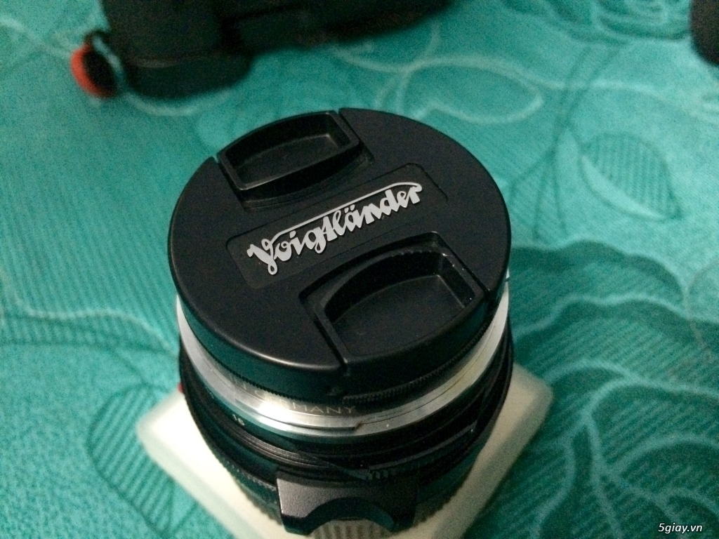 Ống kính Voigtlander 35mm f/1.4 - 2