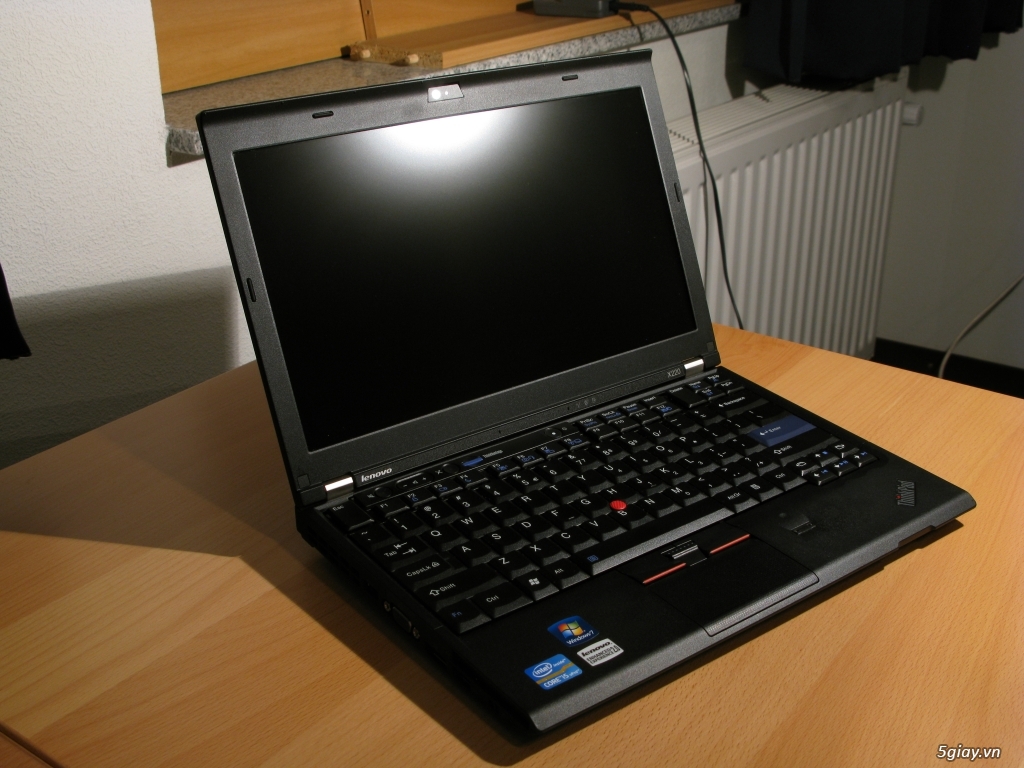 Xã hàng giá gốc thu hồi vốn Lenovo Thinkpad X220.