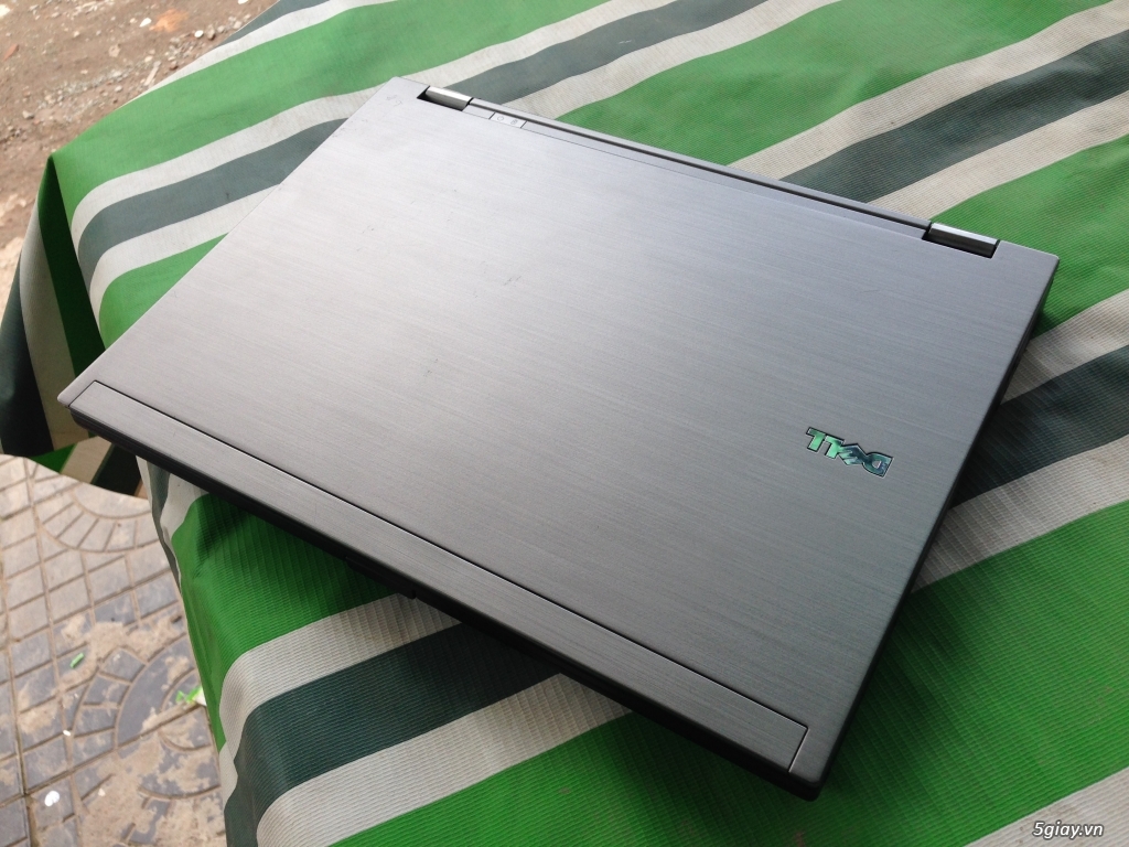 Laptop vỏ nhôm core i5,i7,core 2,nhập Mỹ zin new 99%