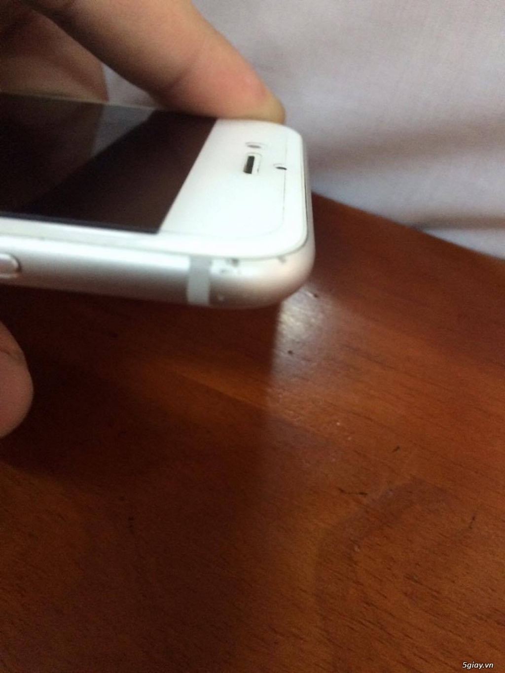Iphone 6s còn mới 99% nguyen zin 16G silver - 1