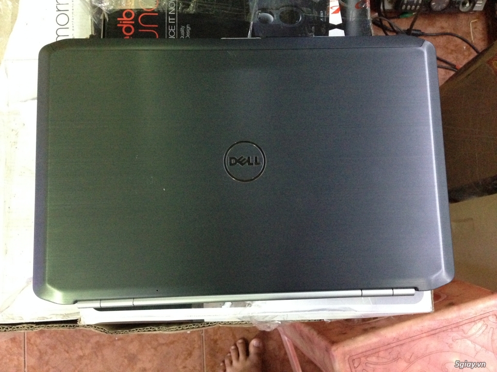 Laptop vỏ nhôm core i5,i7,core 2,nhập Mỹ zin new 99% - 13