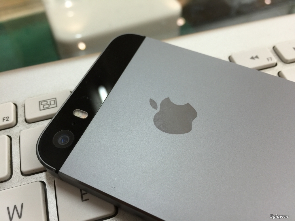 iPhone 5S Gray 16GB Quốc Tế Zin 100% Hình thức như mới - Bao test - bao check