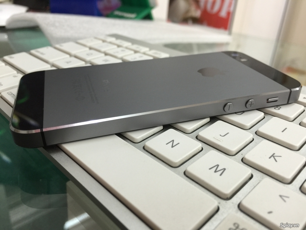 iPhone 5S Gray 16GB Quốc Tế Zin 100% Hình thức như mới - Bao test - bao check - 3
