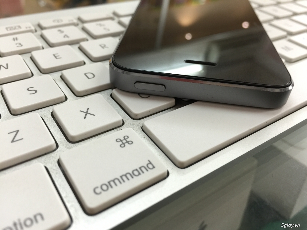 iPhone 5S Gray 16GB Quốc Tế Zin 100% Hình thức như mới - Bao test - bao check - 5