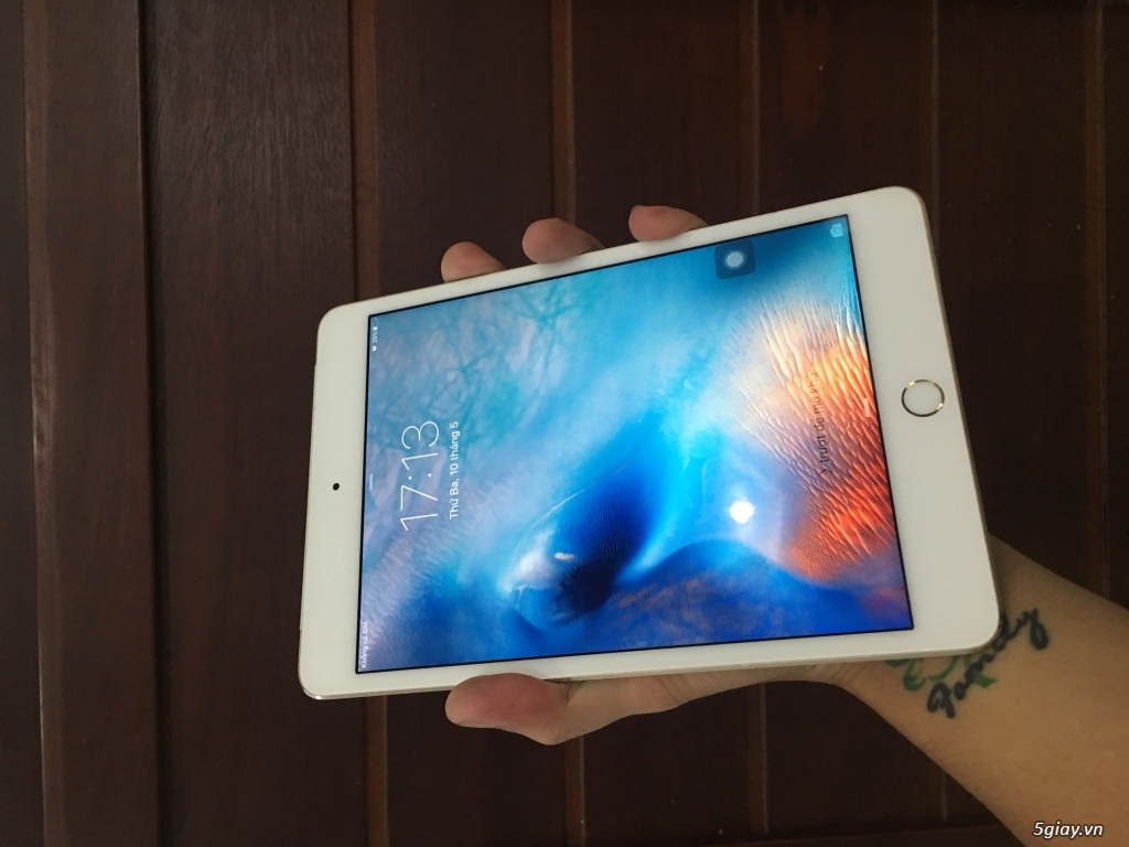 Bán iPad mini 4 màu Gold, 16Gb, bản 3g+wifi, máy Mỹ, đẹp 99%, bảo hành 2017 toàn cầu - 1