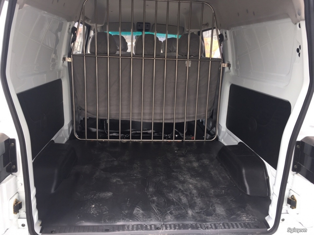 cần bán xe bán tải 5 chổ,tải trọng hàng 695 kg - 3