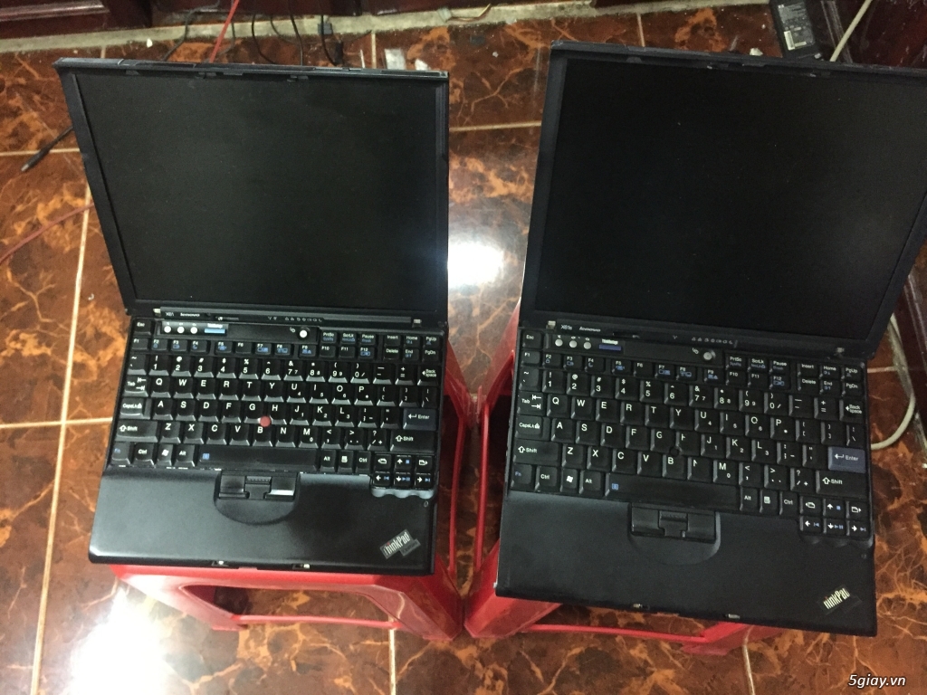 thanh lý 2 e Thinkpad X61 và X61S , không phụ kiện - 1
