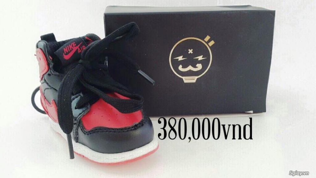 Sạc dự phòng thời trang chính hãng 8000Mah giày hiệu ADIDAS & NIKE giá chỉ : 380k - sẽ thêm mẫu-HOT - 1