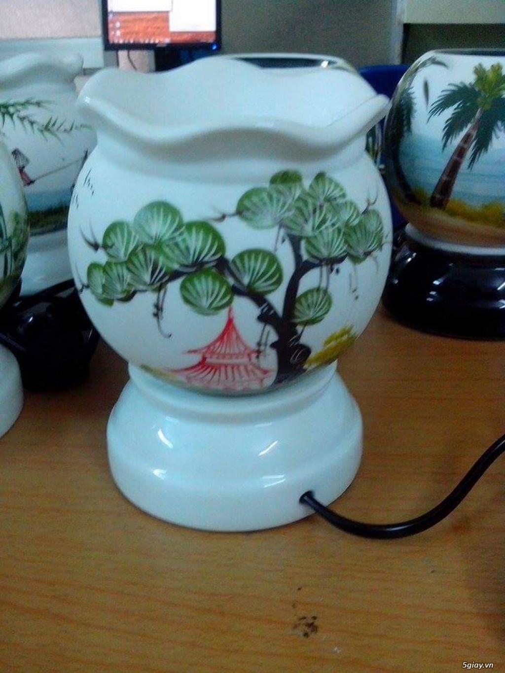 ĐÈN XÔNG TINH DẦU BÁT TRÀNG