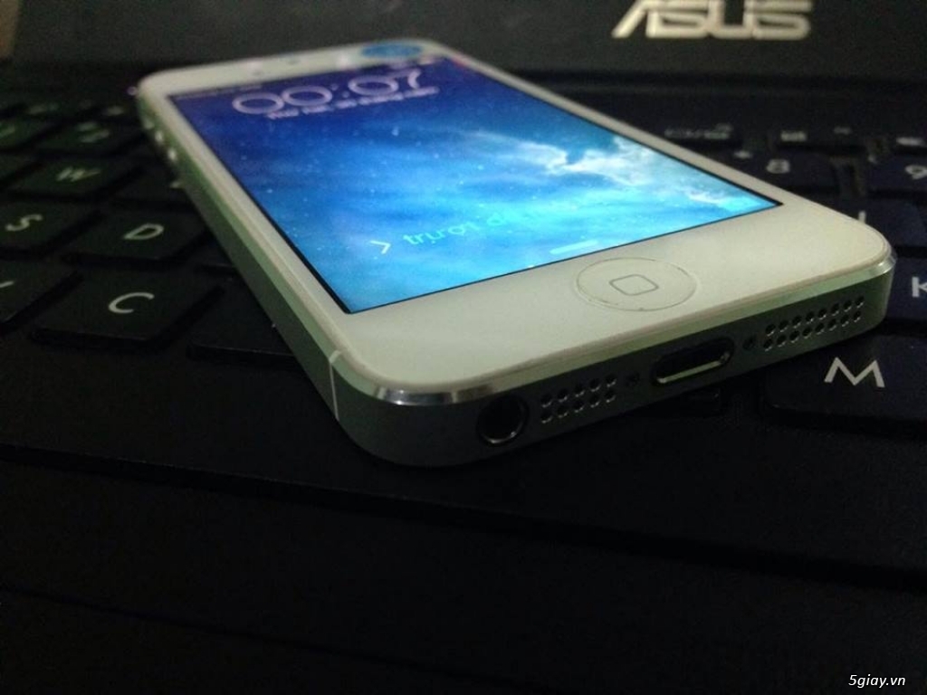 iPhone 5 iOS 7.0.6 32Gb Trắng Máy Quốc Tế Zin Keng 99,9% Gía Chỉ 3Tr300K Bảo Hành 03 Tháng - 2