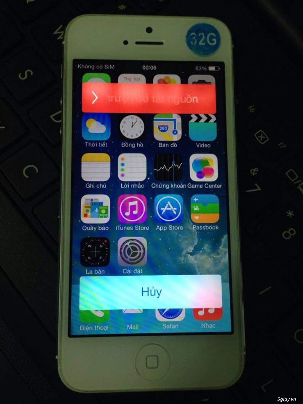 iPhone 5 iOS 7.0.6 32Gb Trắng Máy Quốc Tế Zin Keng 99,9% Gía Chỉ 3Tr300K Bảo Hành 03 Tháng