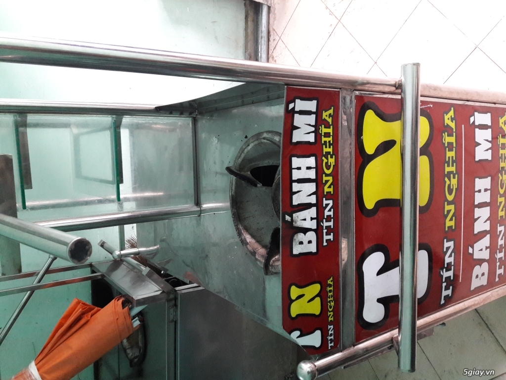 Cần bán xe bánh mì chả cá và tất cả dụng cụ bán hàng