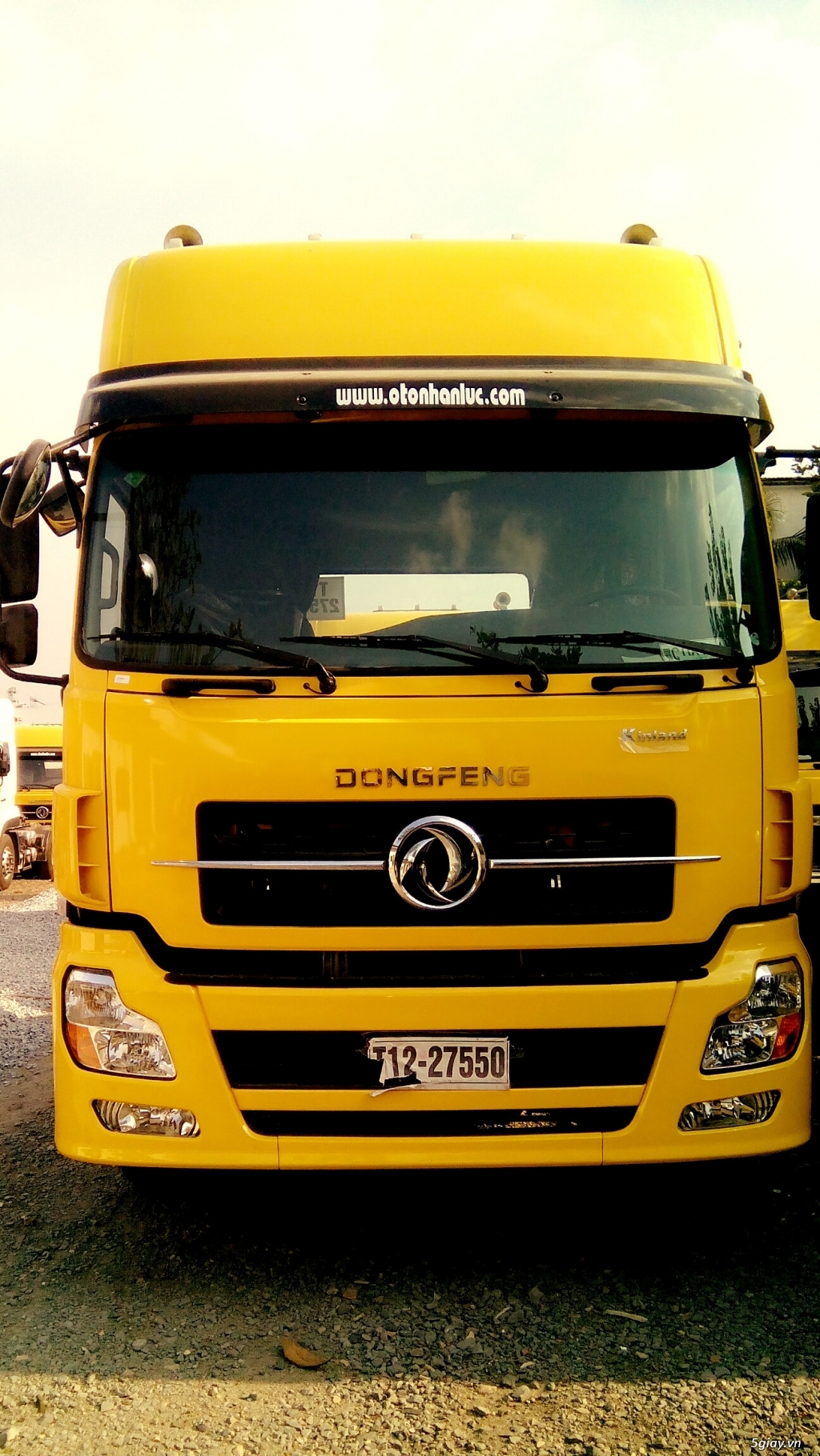 dongfeng 2 chân nhập khẩu