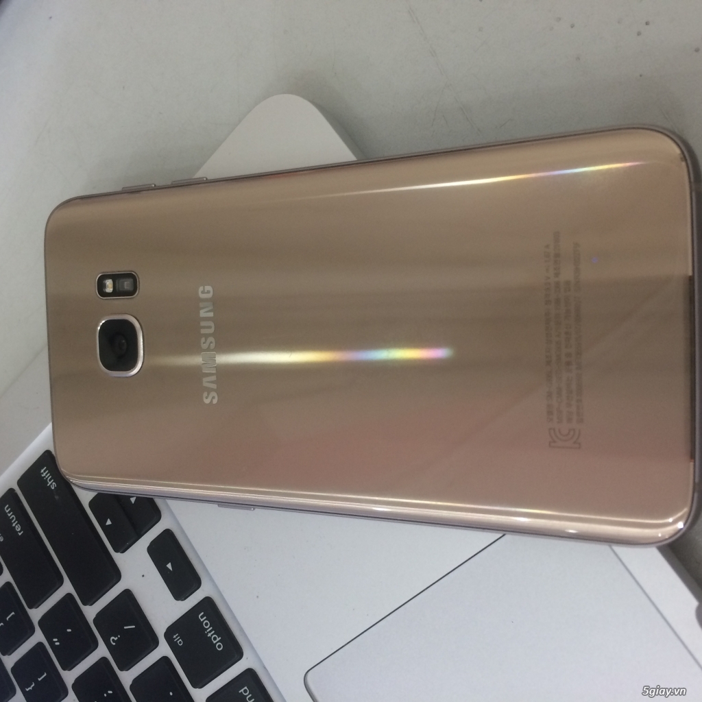 Samsung Galaxy S7 Edge (SM-G935L) 64GB Gold - 1