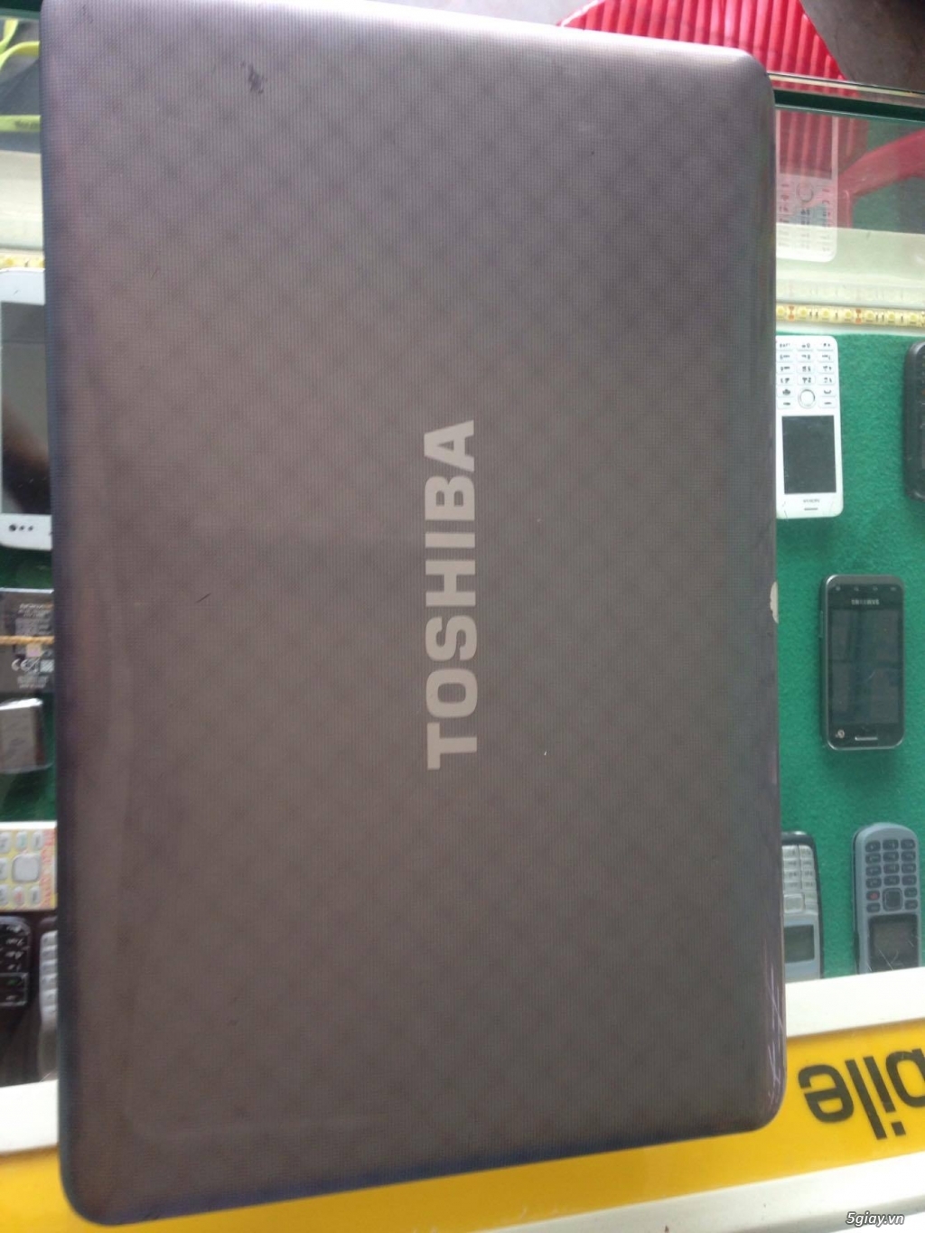 Laptop Toshiba Satellite L755 2rd (Core i5-2410M 2.3GHz) - 2