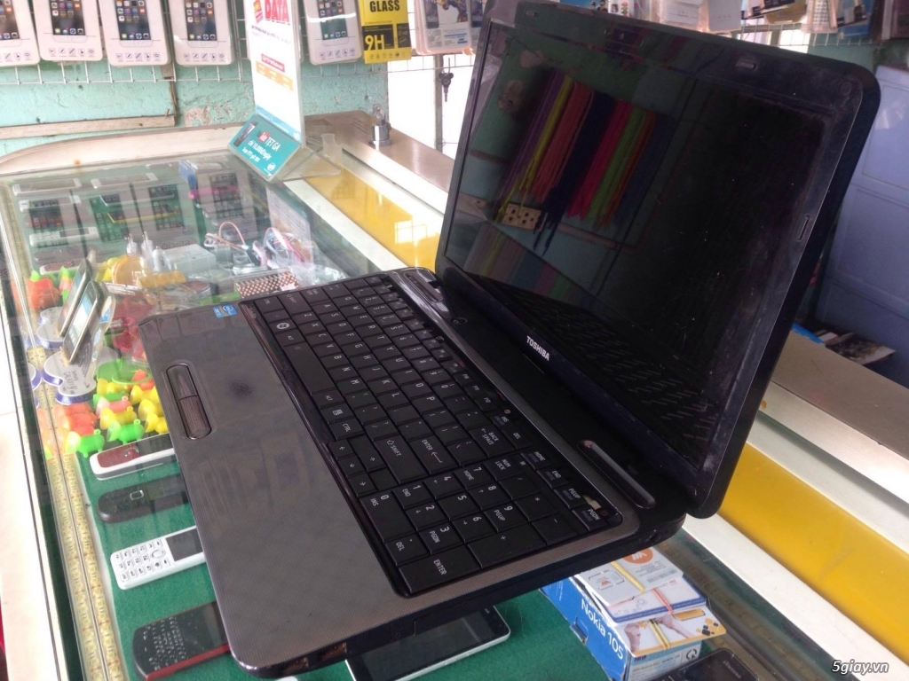 Laptop Toshiba Satellite L755 2rd (Core i5-2410M 2.3GHz) - 1