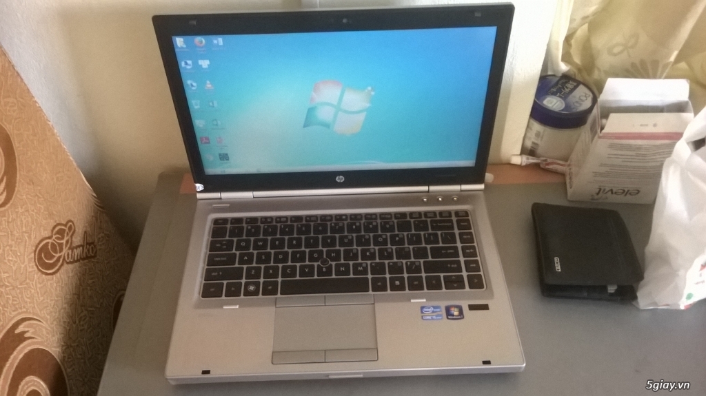 Bán Laptop HP EliteBook 8460p giá 4.6 triệu - 4