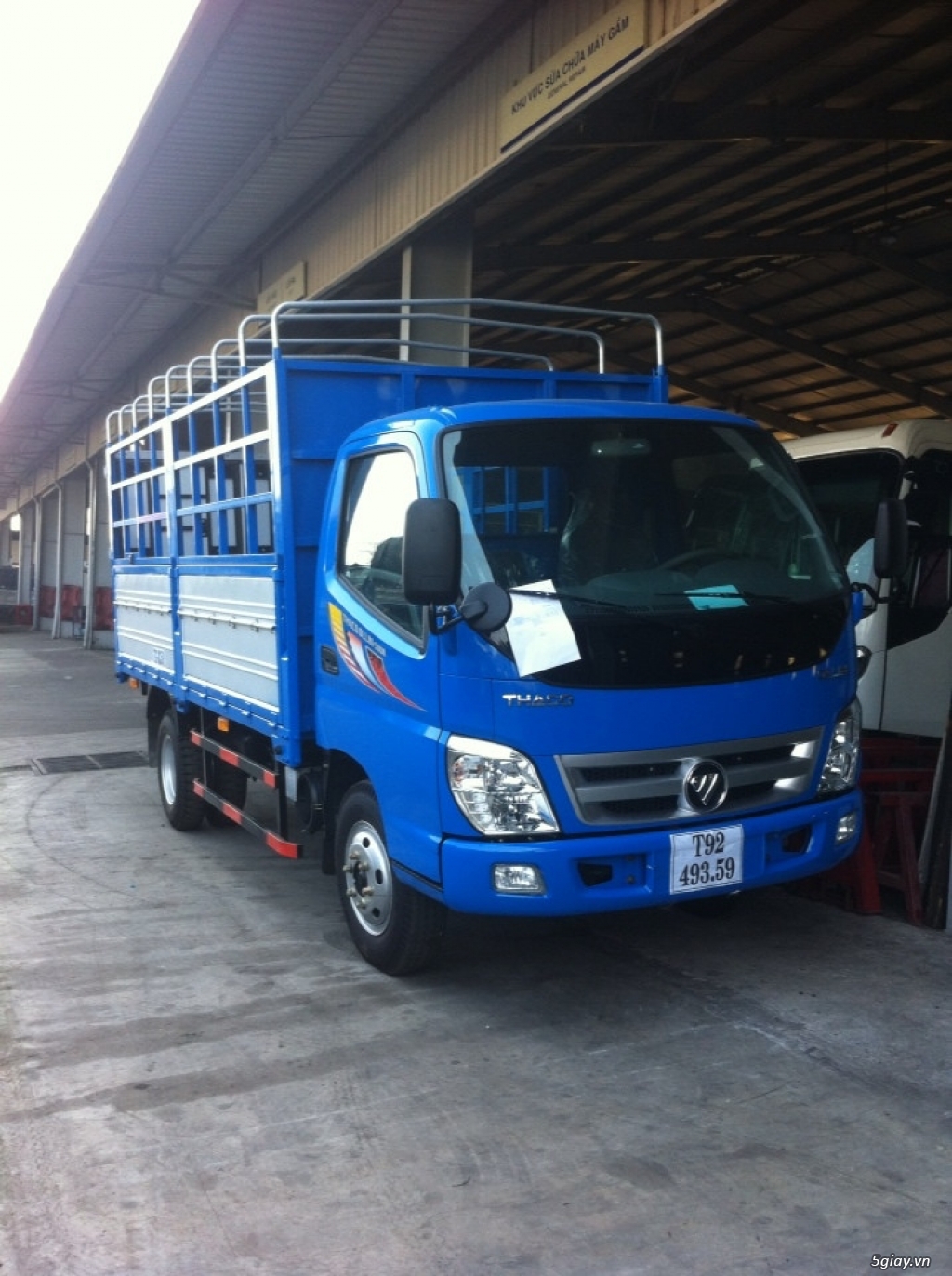 xe tải thaco ollin 5 tấn thùng dài 4m2 - 2