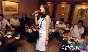 Nhân Viên Phục Vụ Karaoke Lương Cao