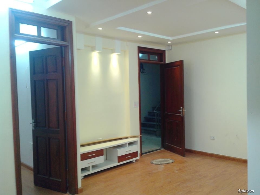 Bán chung cư mini khu vực Ngã Tư Sở. LH: 0963.018.444