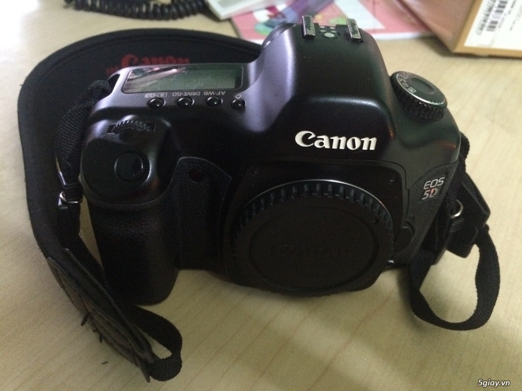 Canon 5D body only - 1