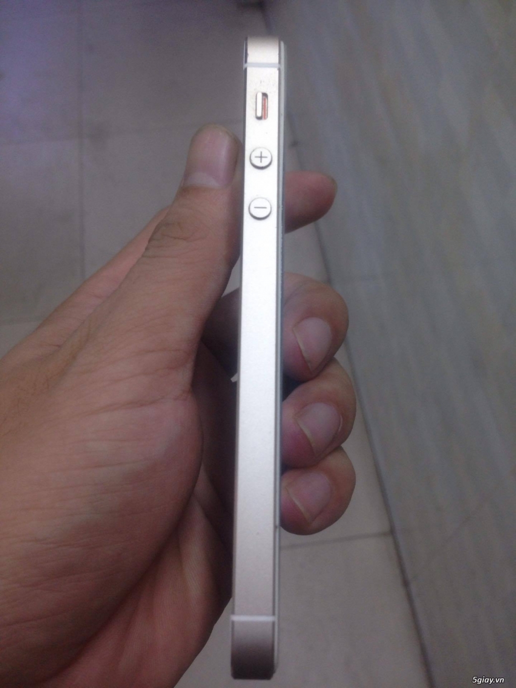 Iphone 5s vàng QT mới 99%, siêu rẻ - 1