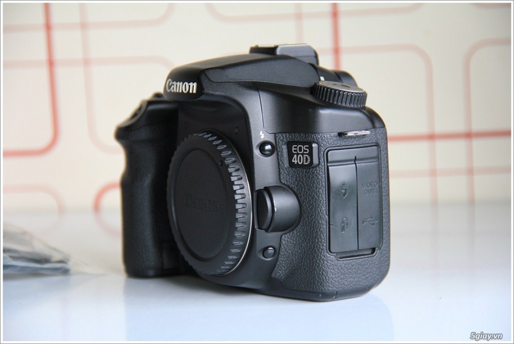 bán canon 40D ngoại hình đẹp giá sv 4tr.