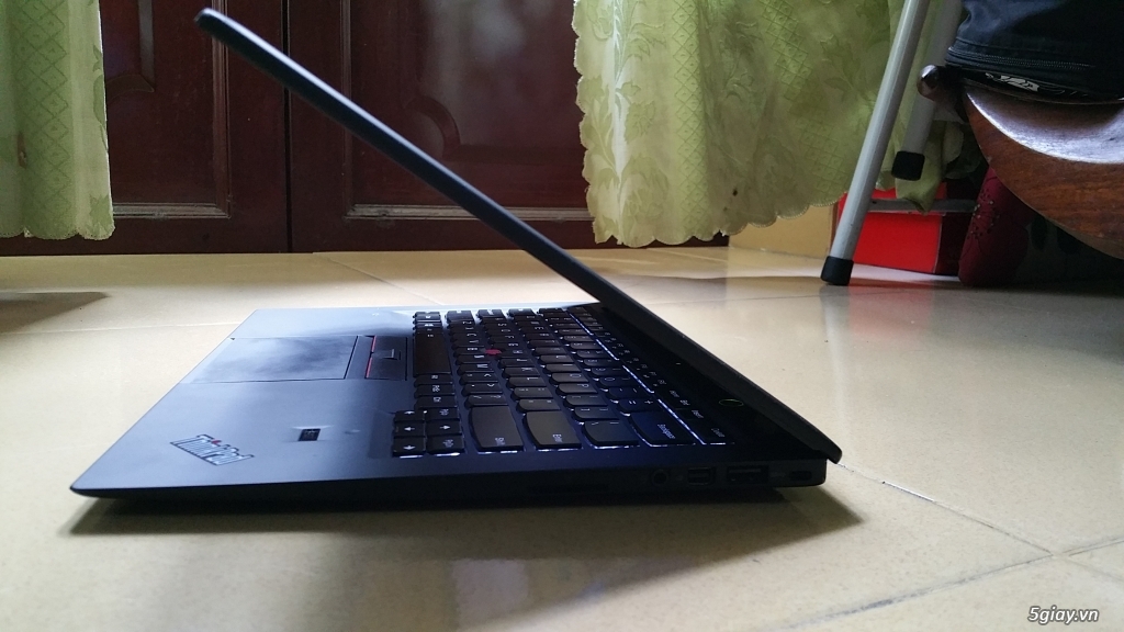 Bán Laptop Lenovo ThinkPad X1 Carbon - 2