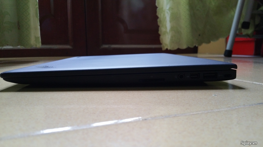 Bán Laptop Lenovo ThinkPad X1 Carbon - 1