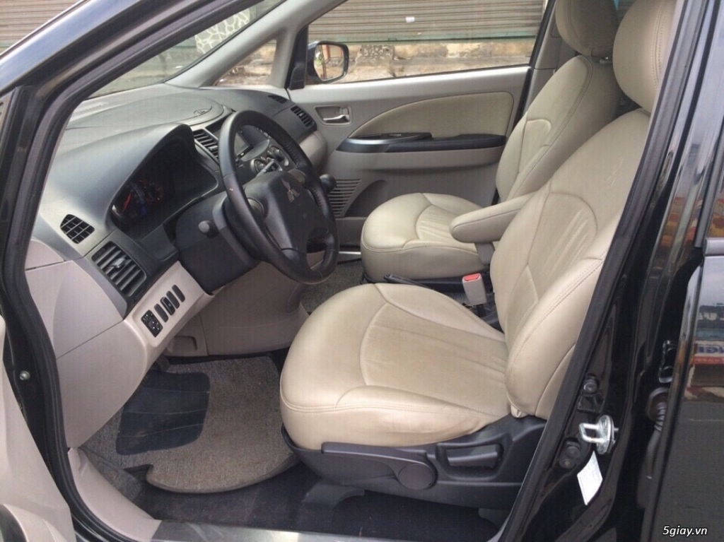 mitsubishi grandis màu đen đời cuối 2007 - 4