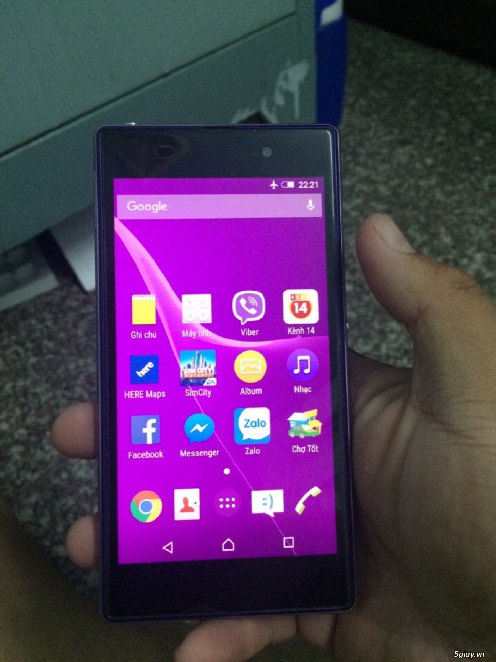 Sony Z1 quốc tế và Bb8700