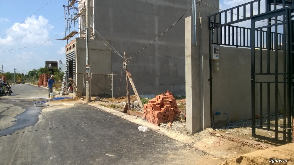 Cần bán nhanh đất  gần chợ, mặt đường Nguyễn Duy Trinh, Long Trường, Q.9. chỉ 650tr. LH 0909.29.0818 - 1