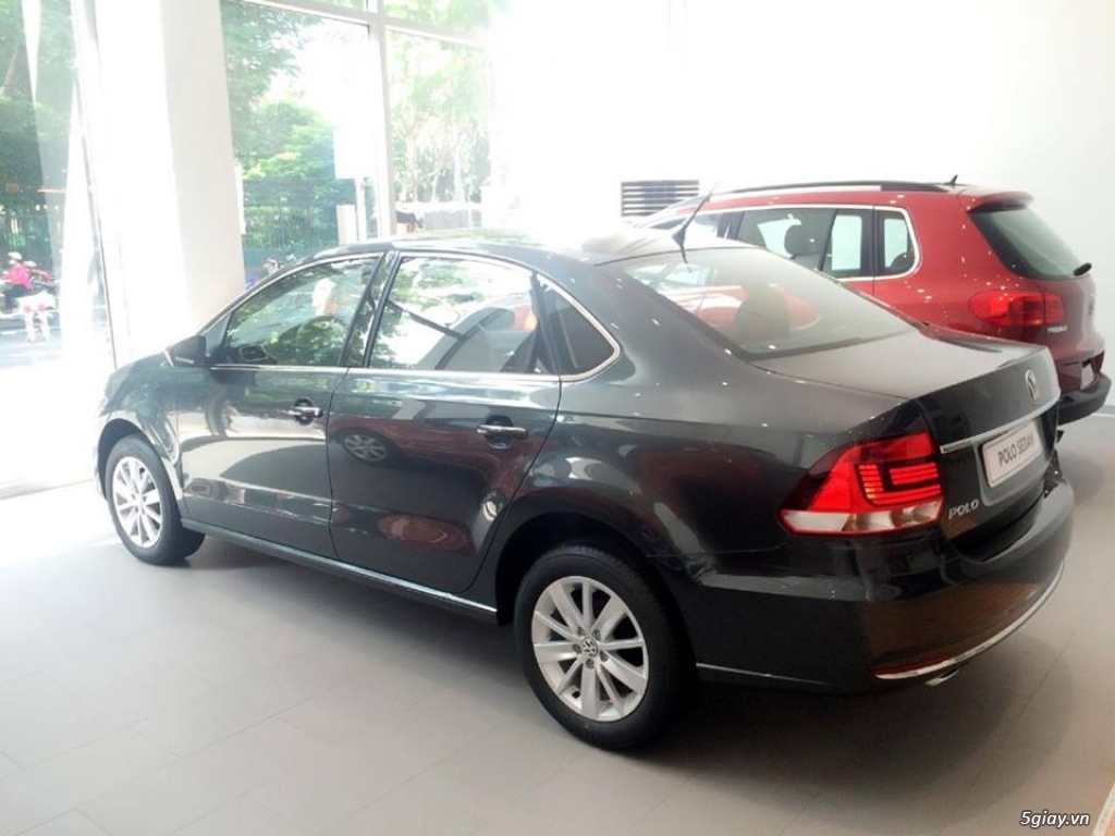 POLO SEDAN 2015 - 2