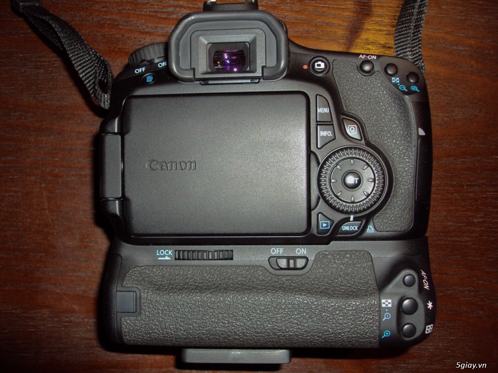 Body Canon 60D + Lent Fix 50 1.8 + Grip Chuẩn 60D - 2